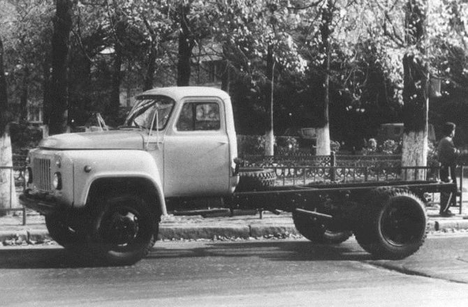ГАЗ-52-01